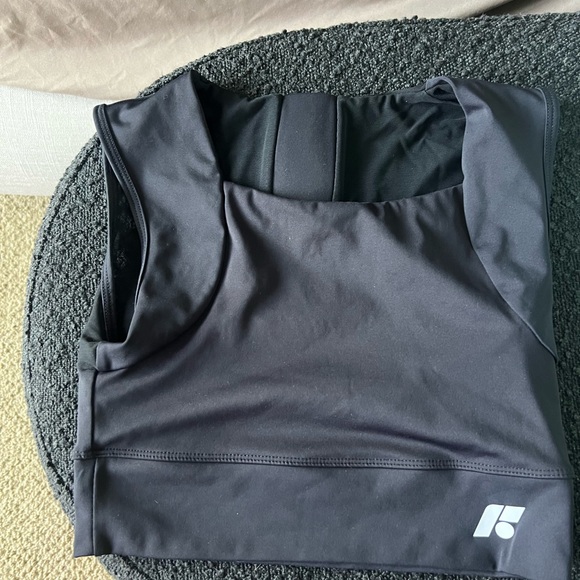 Black Forme Revive Sports Bra - Picture 1 of 1
